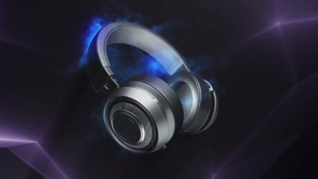 headphones logo reveal_Moment